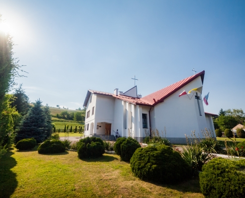 Kaplica św. Brata Alberta w Dąbrówce Tuchowskiej